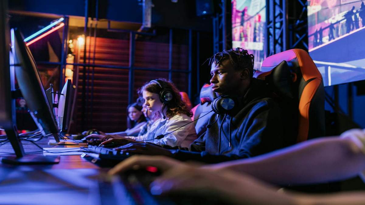 How to Spot a Gaming Content Farm in the AI Era