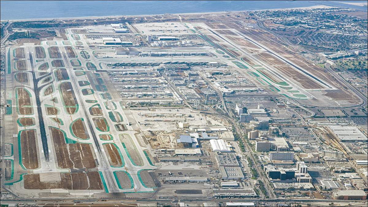 Los Angeles International Airport (LAX)