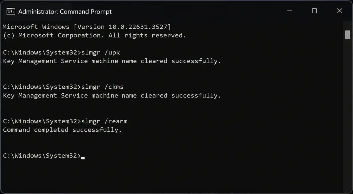 Command prompt running slmgr /upk /ckms /rearm to fix Windows 11 Assistant activation error